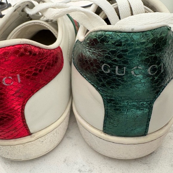 Gucci Women's White Sneakers with Embroidered Details - Picture 3 of 7